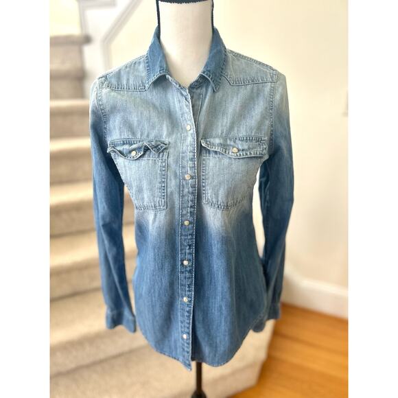 Abercrombie & Fitch Two Tone Denim Chambray Button Down - Picture 1 of 6